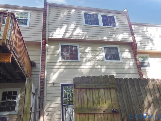 $265,900 | 734 South Hyannis Drive, Chesterfield, VA 23236