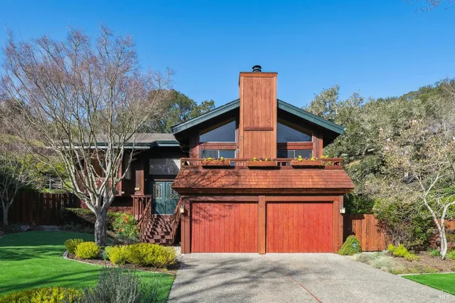 $1,750,000 | 11 Badger Court, Novato, CA 94949