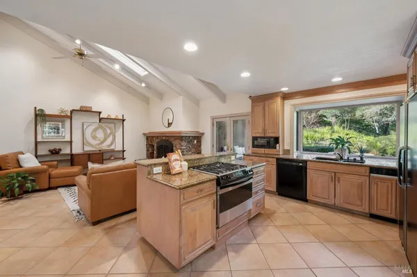 $1,695,000 | 11 Badger Court, Novato, CA 94949
