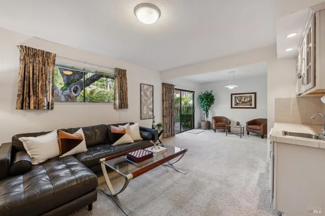 $1,750,000 | 11 Badger Court, Novato, CA 94949