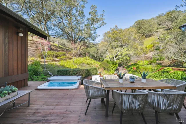 $1,750,000 | 11 Badger Court, Novato, CA 94949