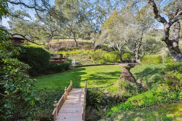 $1,695,000 | 11 Badger Court, Novato, CA 94949