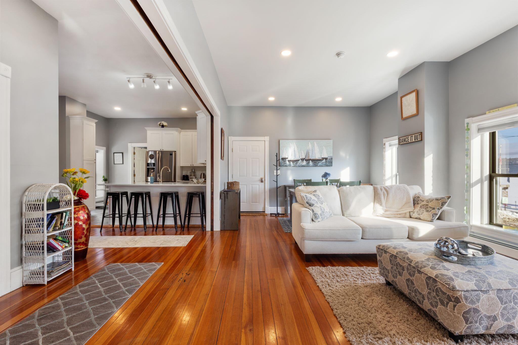 89 Water Street, Unit 2 Hallowell, ME 04347 - Photo 4 of 35 89_Water_St_11