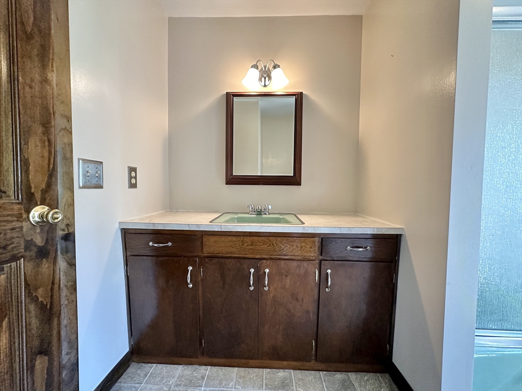 70 Kane Road Holyoke, MA 01040 - Photo 19 of 26 Gallery Image 19