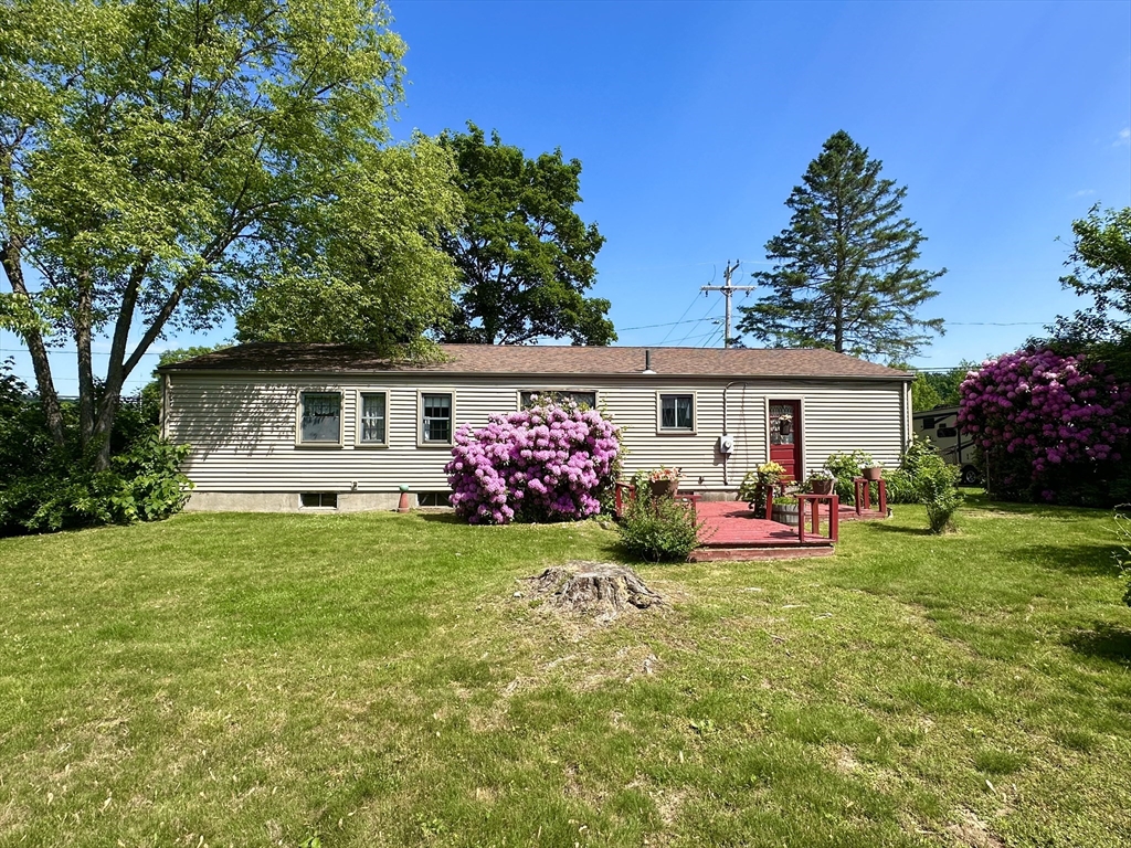 70 Kane Road Holyoke, MA 01040 - Photo 4 of 26 Gallery Image 4