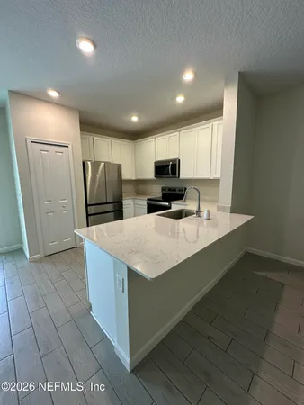 $1,950 | 6813 Gable Grv Avenue, Jacksonville, FL 32217