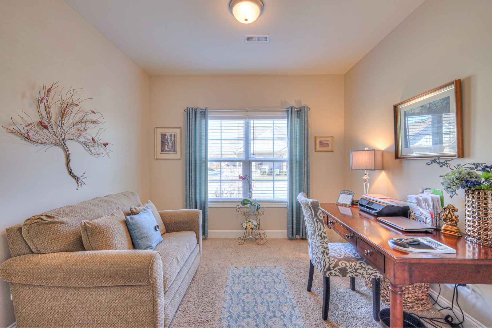 2252 Stonecenter Lane Murfreesboro, TN 37128 - Photo 24 of 36 a living room with furniture and wooden floor