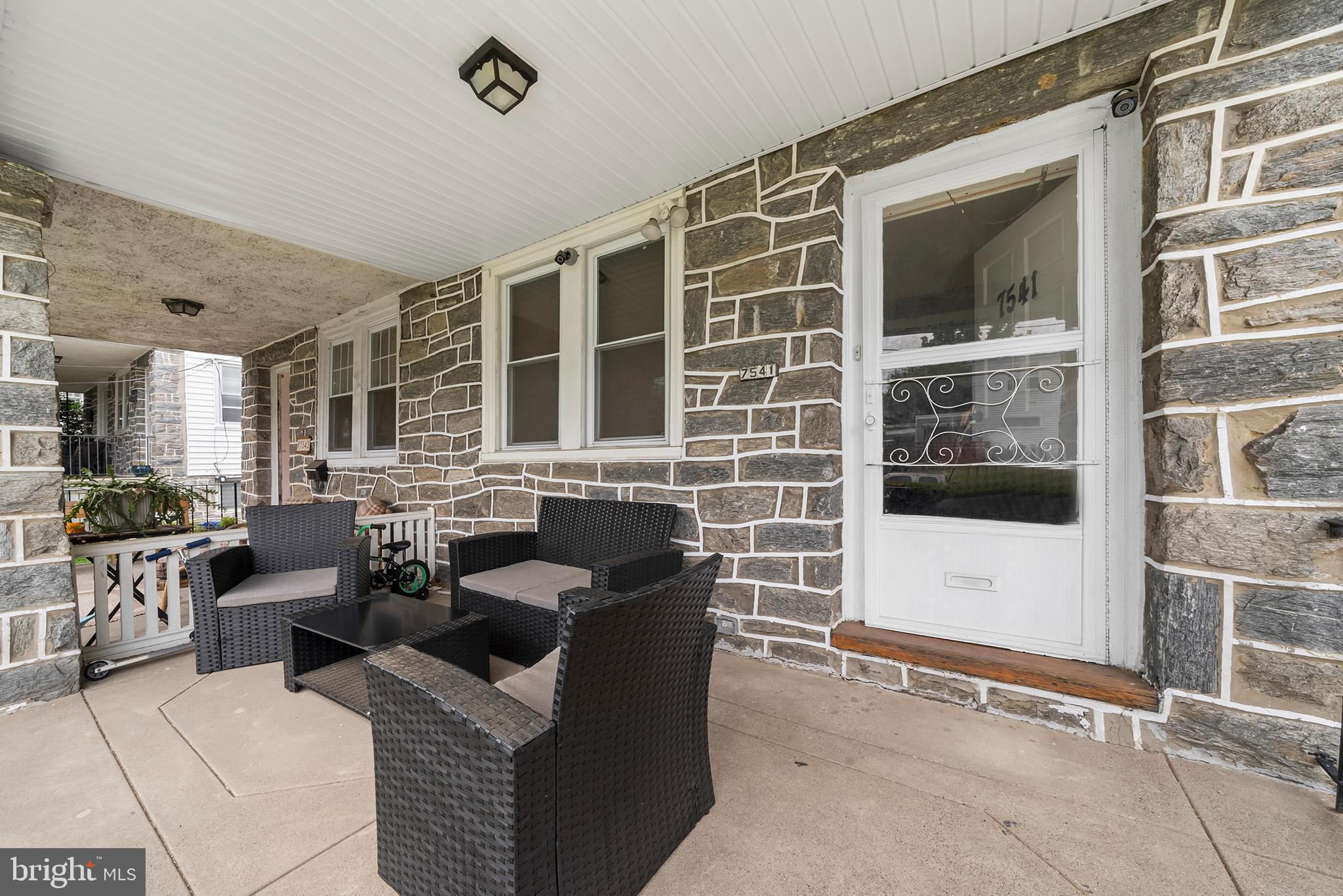 7541 Parkview Road Upper Darby, PA 19082 - Photo 3 of 18 Gallery Image 3