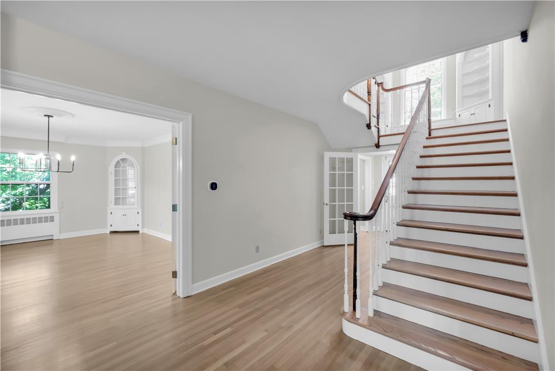 1942 Sycamore Street Bethlehem, PA 18017 - Photo 7 of 74