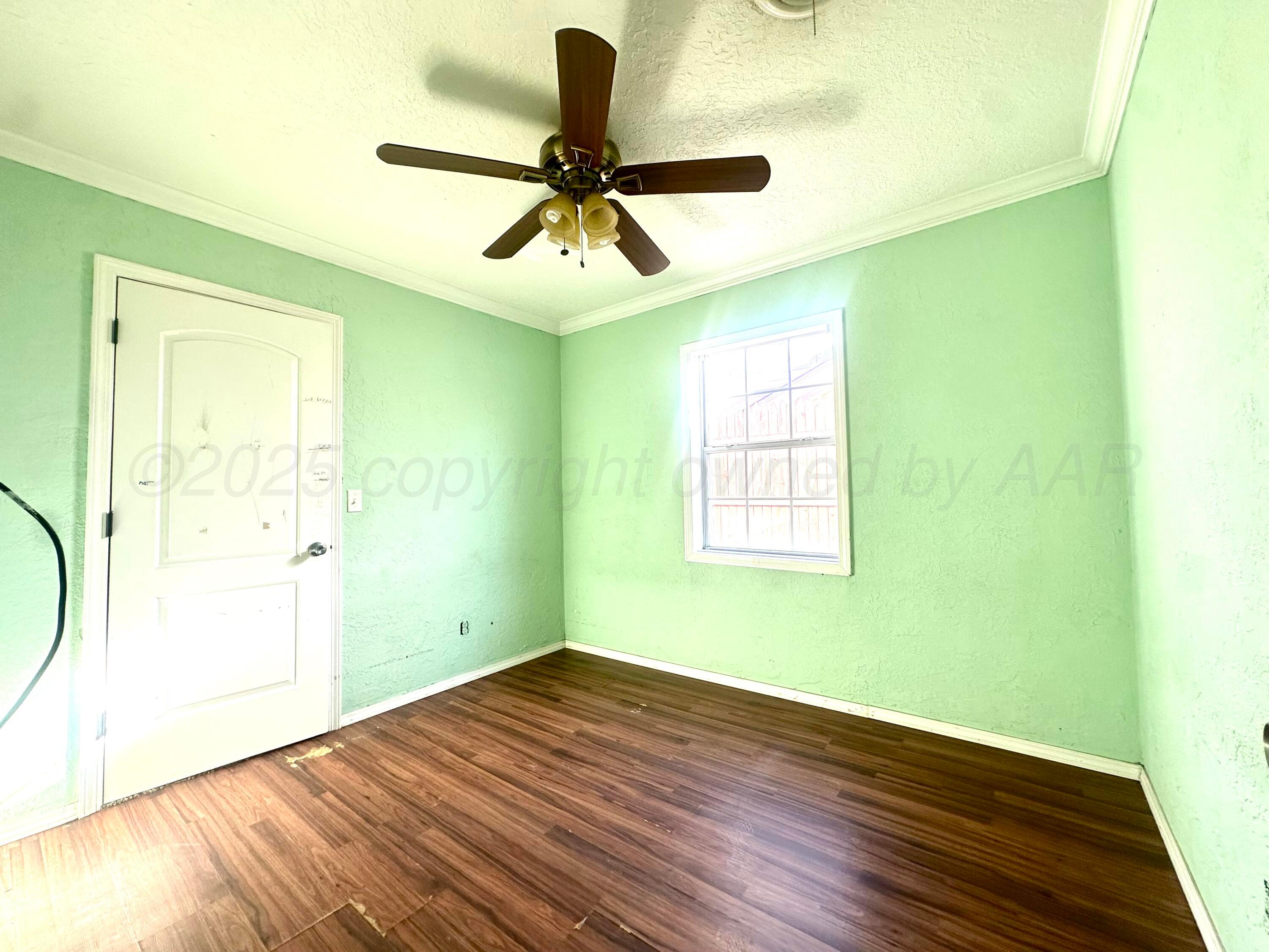 4439 Crockett Street Amarillo, TX 79110 - Photo 8 of 27 IMG_6221