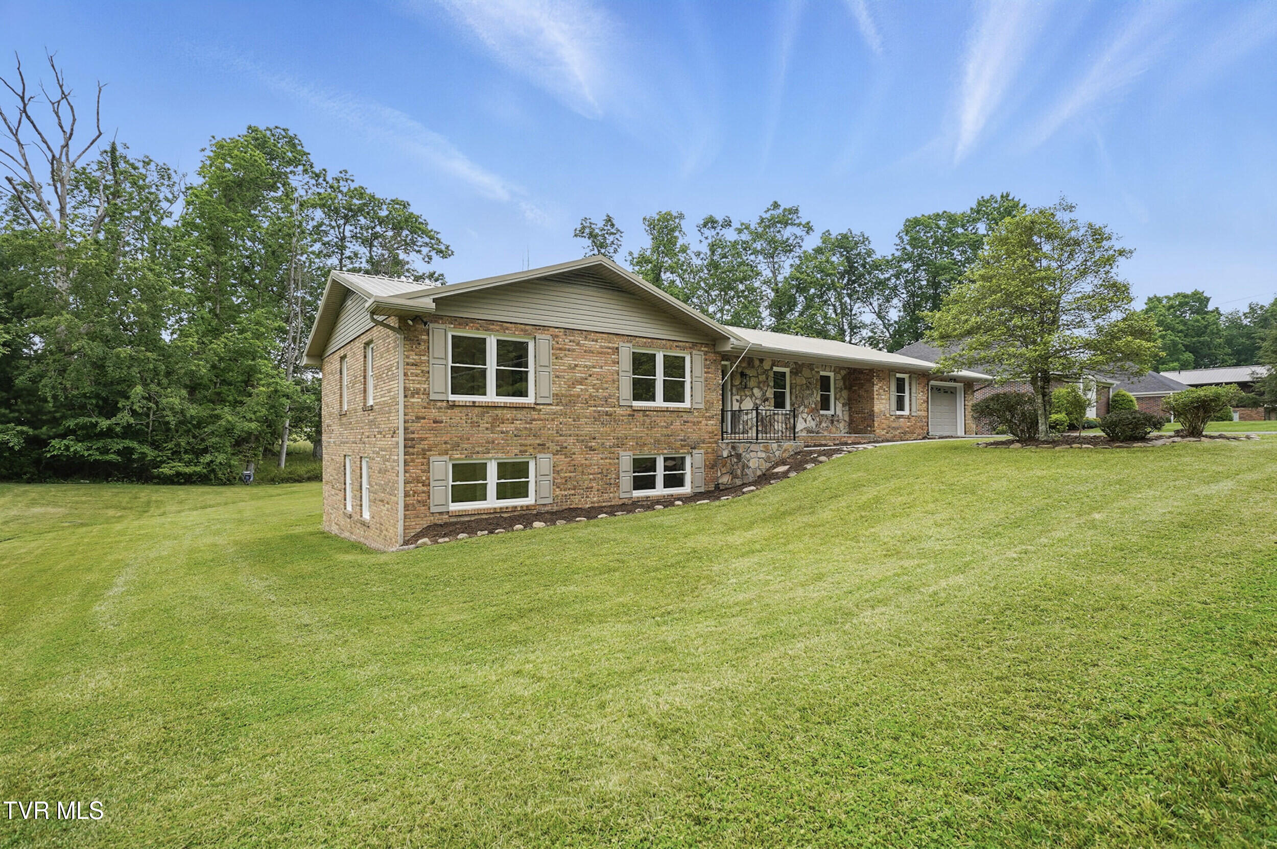 5530 Paramont Road Wise, VA 24293 - Photo 4 of 57 3_25-arw09800