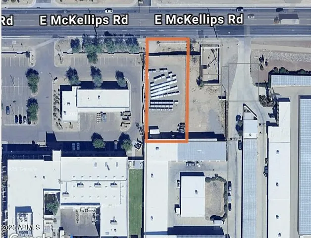 a view of utility room