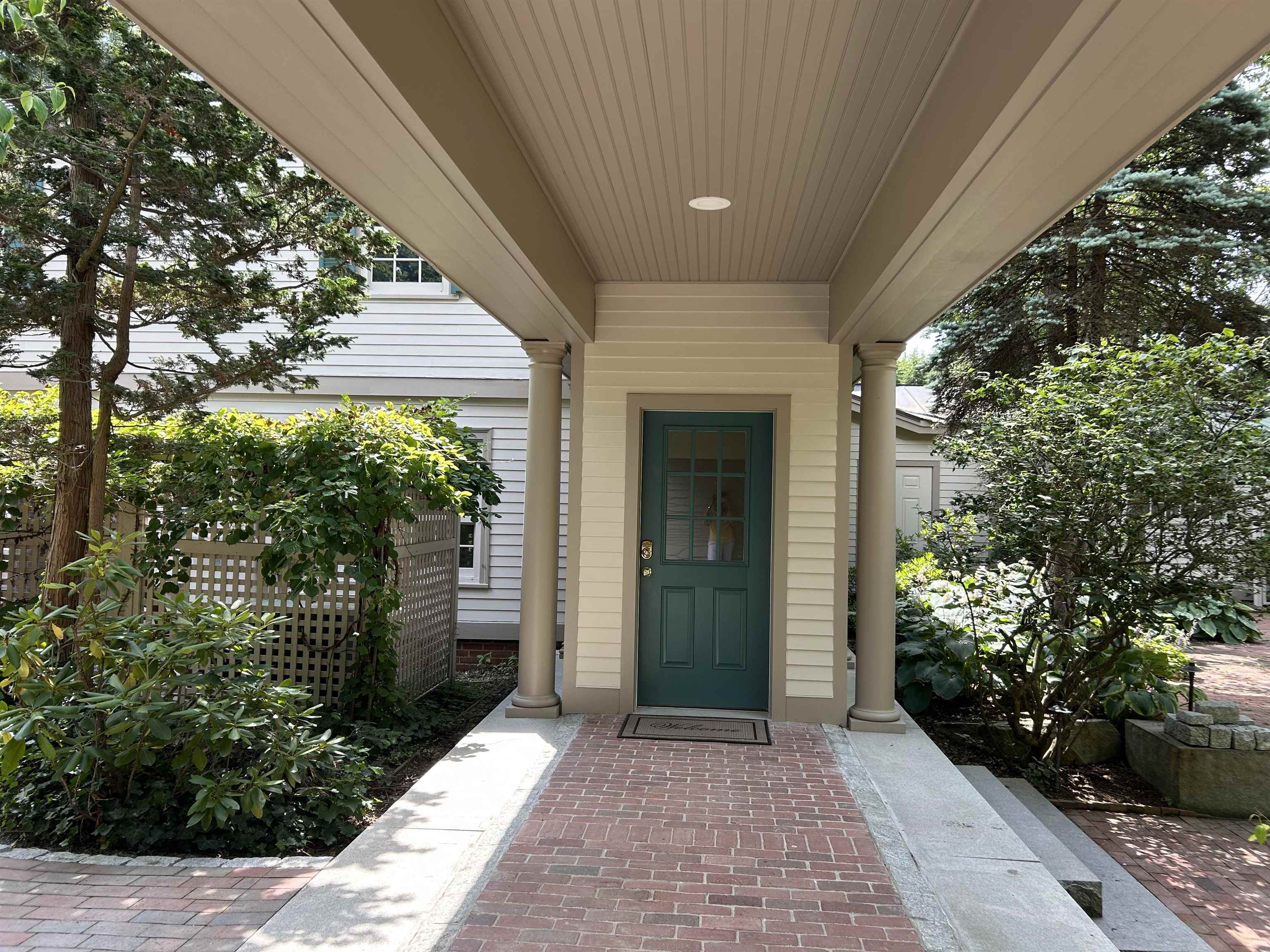 81 Front Street, Unit 3 Exeter, NH 03833 - Photo 2 of 57