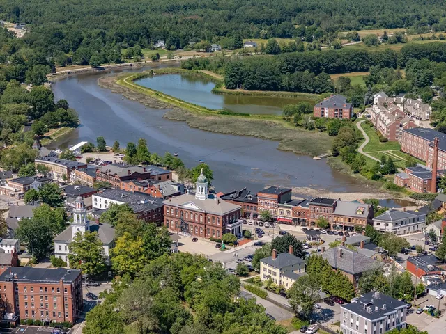 $1,095,000 | 81 Front Street, Unit 3, Exeter, NH 03833