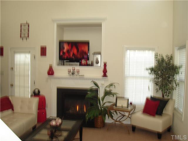 1905 Red Quartz Drive Raleigh, NC 27610 - Photo 3 of 18