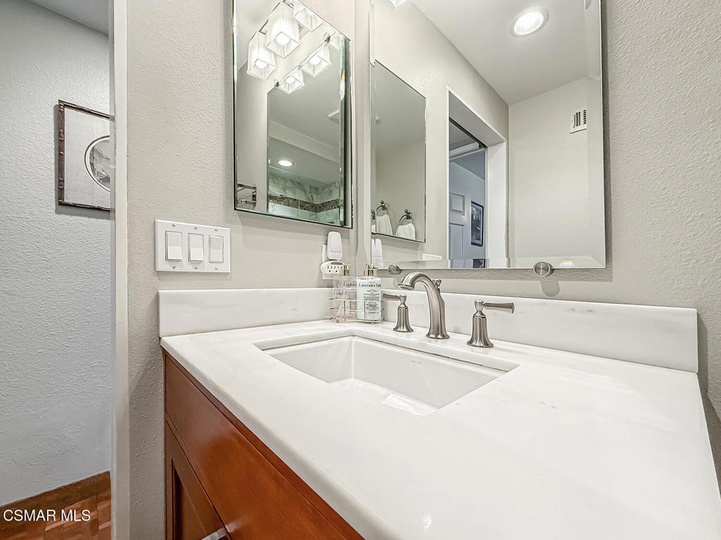 3029 Bianca Circle Simi Valley, CA 93063 - Photo 38 of 72