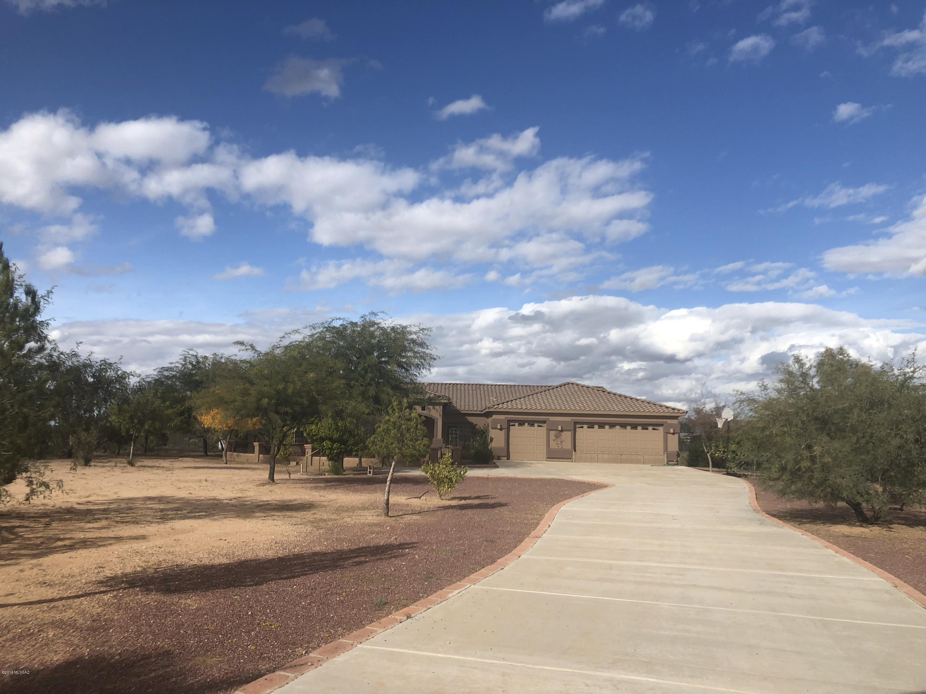 7572 West Velo Road Tucson, AZ 85757 - Photo 3 of 38 Gallery Image 3