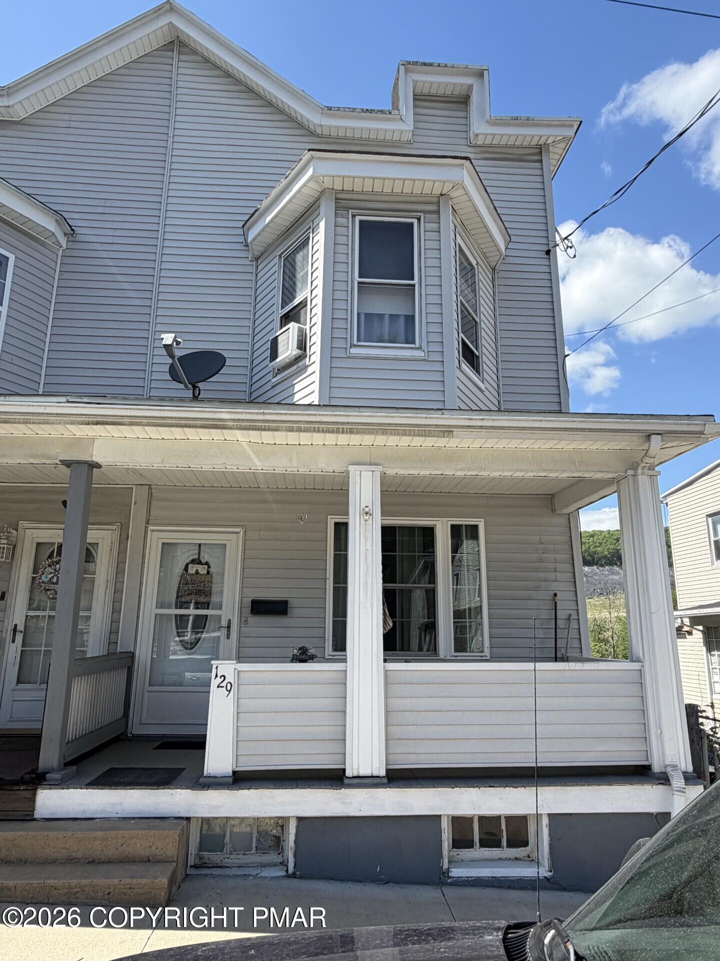 129 East Ridge Street Coaldale, PA 18218 - Photo 2 of 35 99871cdf-b448-4abe-832c-54be8b905c3b