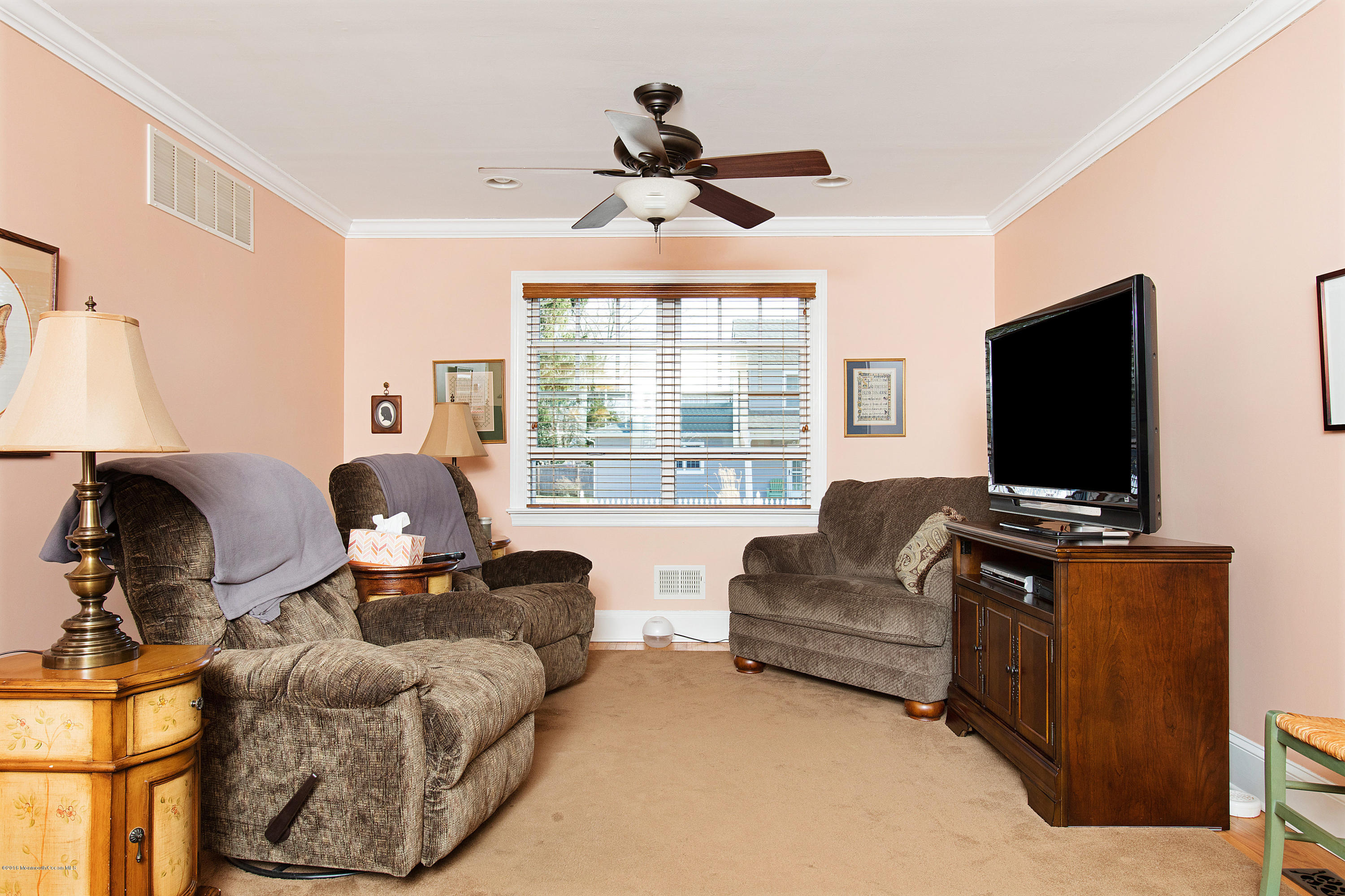 342 Conover Place Red Bank, NJ 07701 - Photo 8 of 21 342 Conover Pl Red Bank NJ-print-014-13-