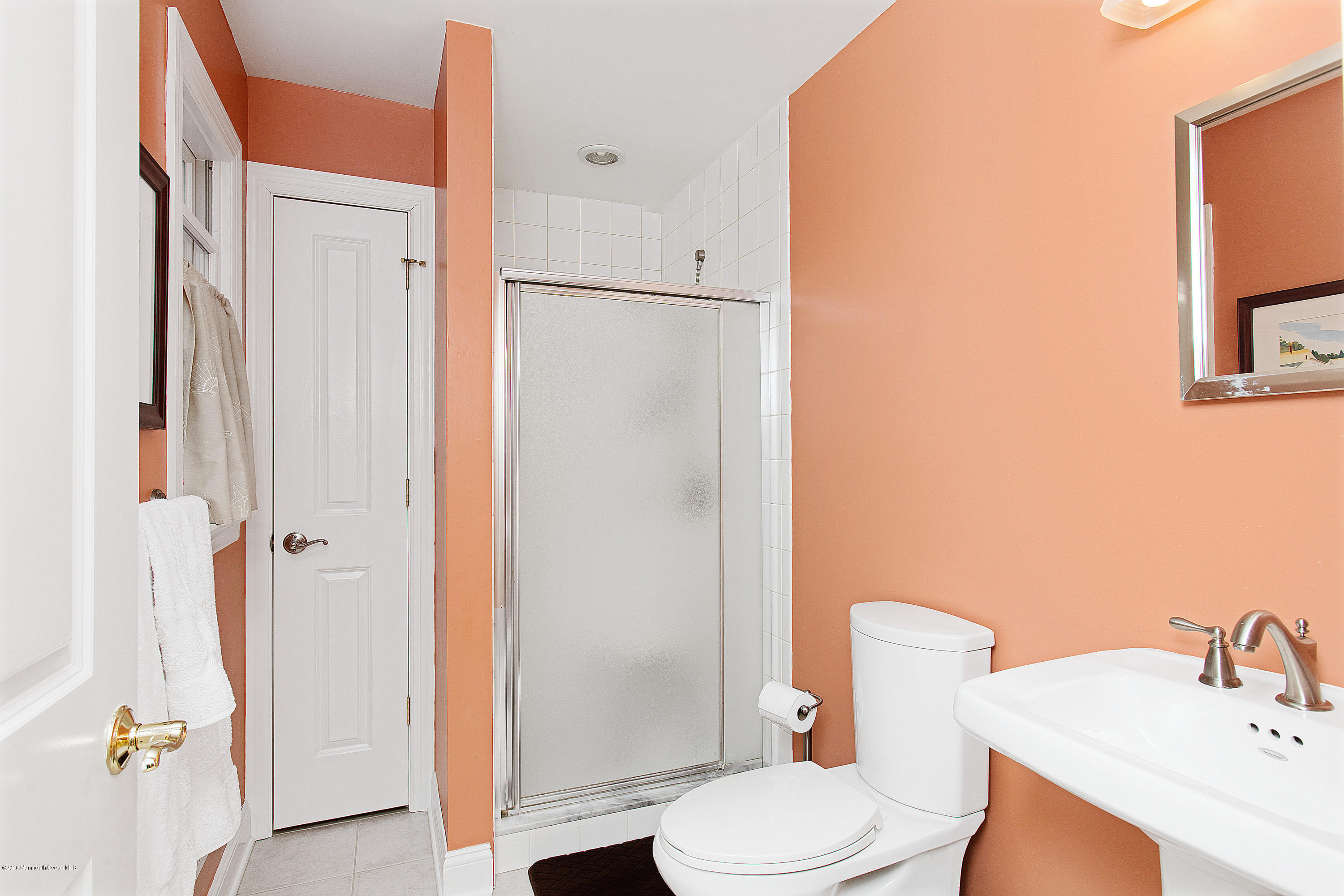 342 Conover Place Red Bank, NJ 07701 - Photo 10 of 21 342 Conover Pl Red Bank NJ-print-019-14-
