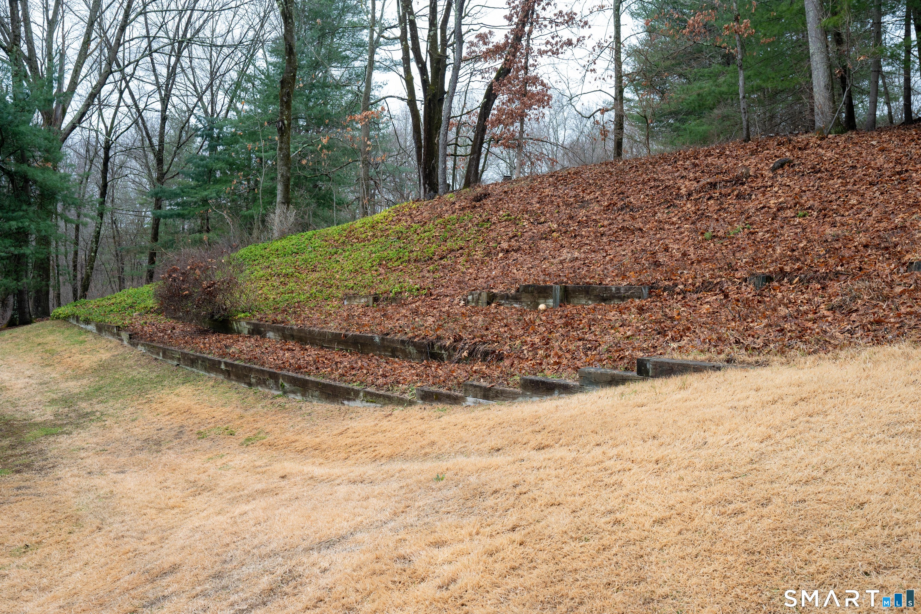 13 Pocono Road Newtown, CT 06470 - Photo 37 of 39