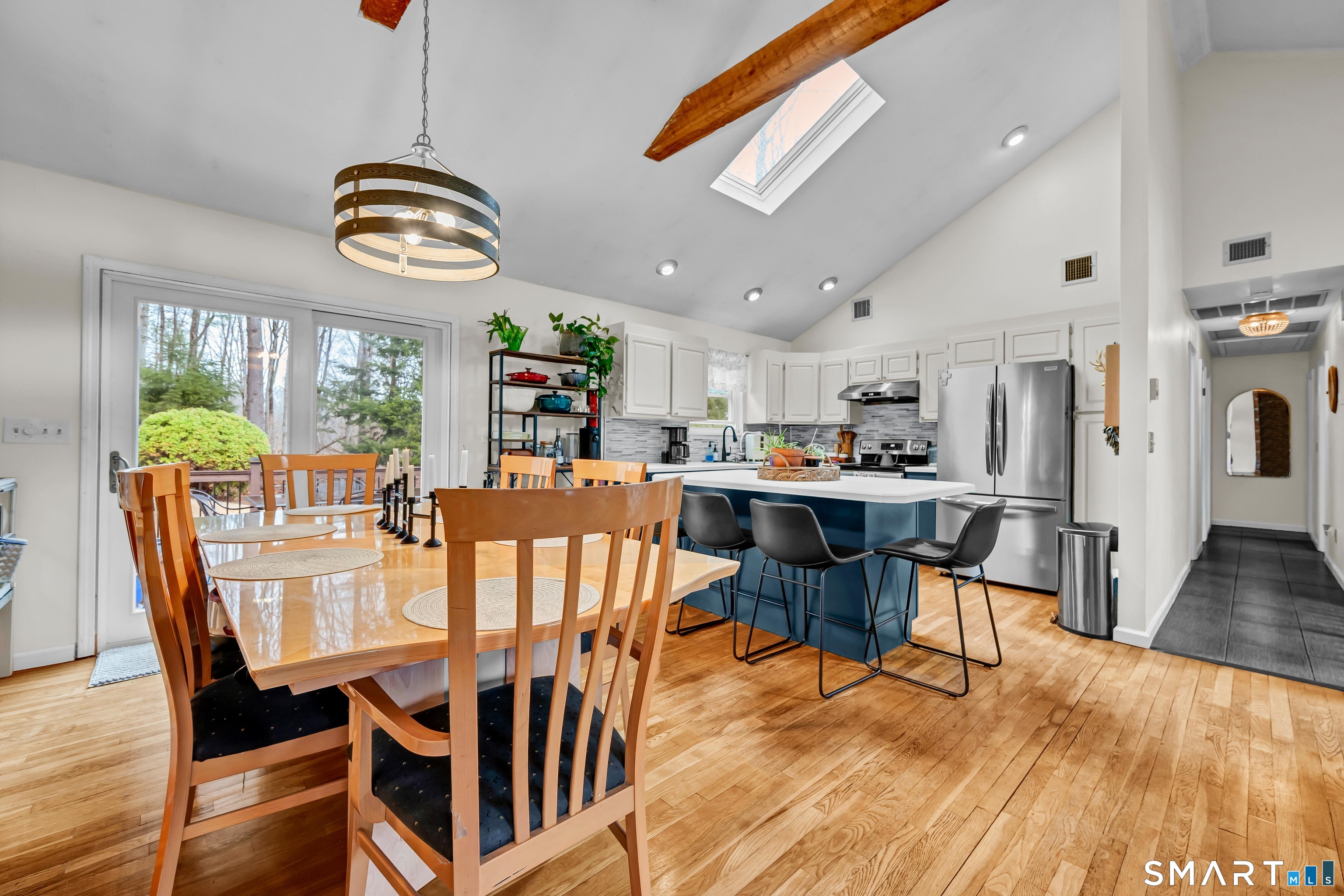 13 Pocono Road Newtown, CT 06470 - Photo 7 of 39