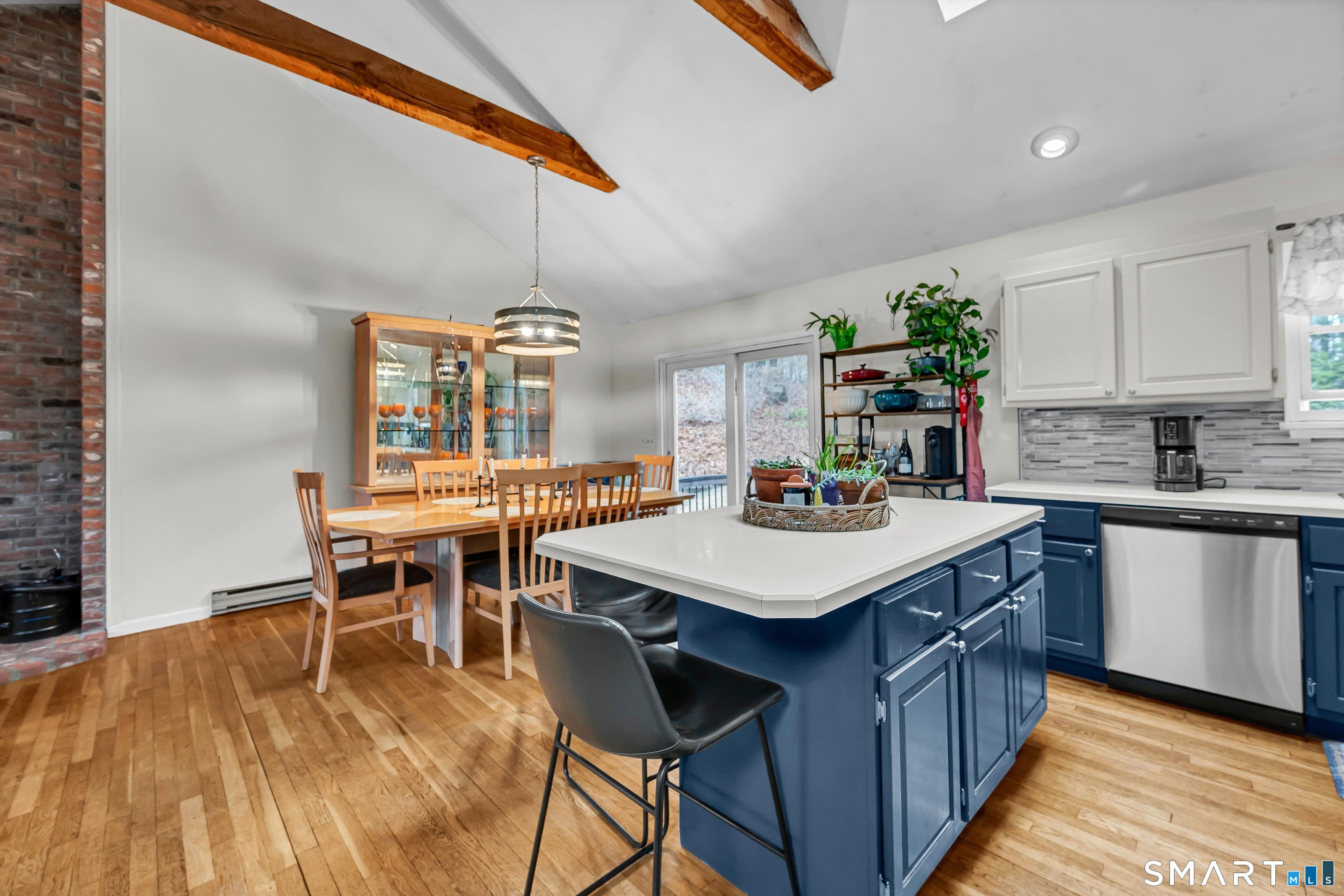 13 Pocono Road Newtown, CT 06470 - Photo 8 of 39