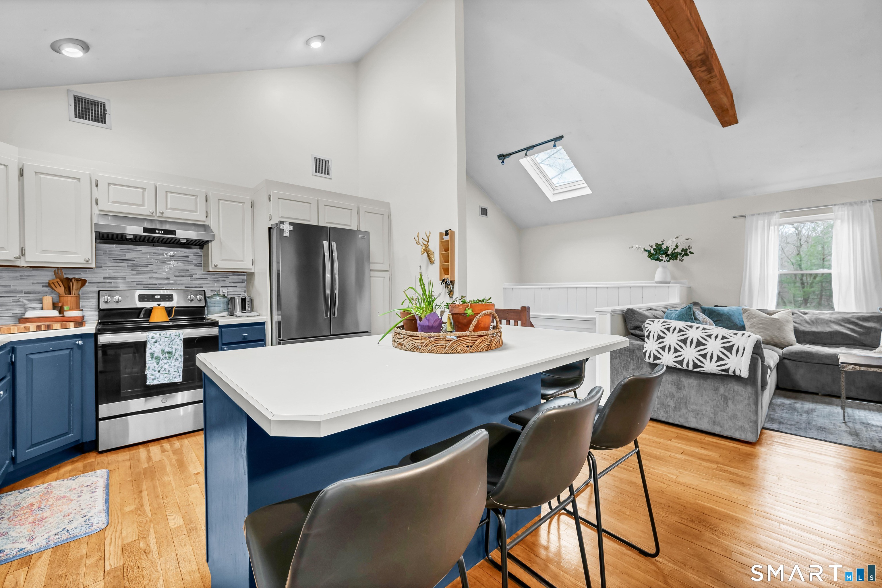 13 Pocono Road Newtown, CT 06470 - Photo 10 of 39