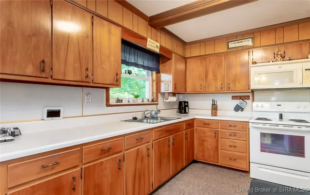 $220,000 | 7332 Highway 160 East, Henryville, IN 47126