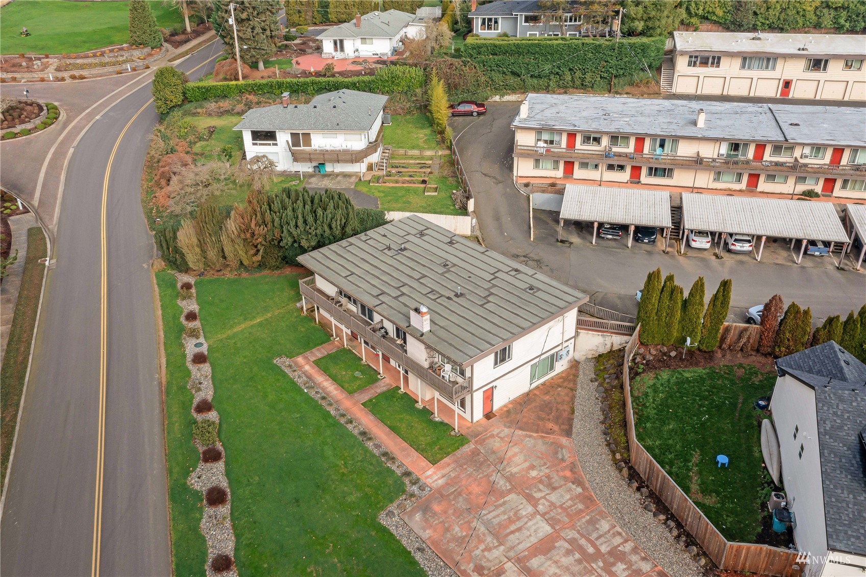 2102 Kelly Road, Unit 20 Vancouver, WA 98665 - Photo 5 of 25 an aerial view of a house with a garden