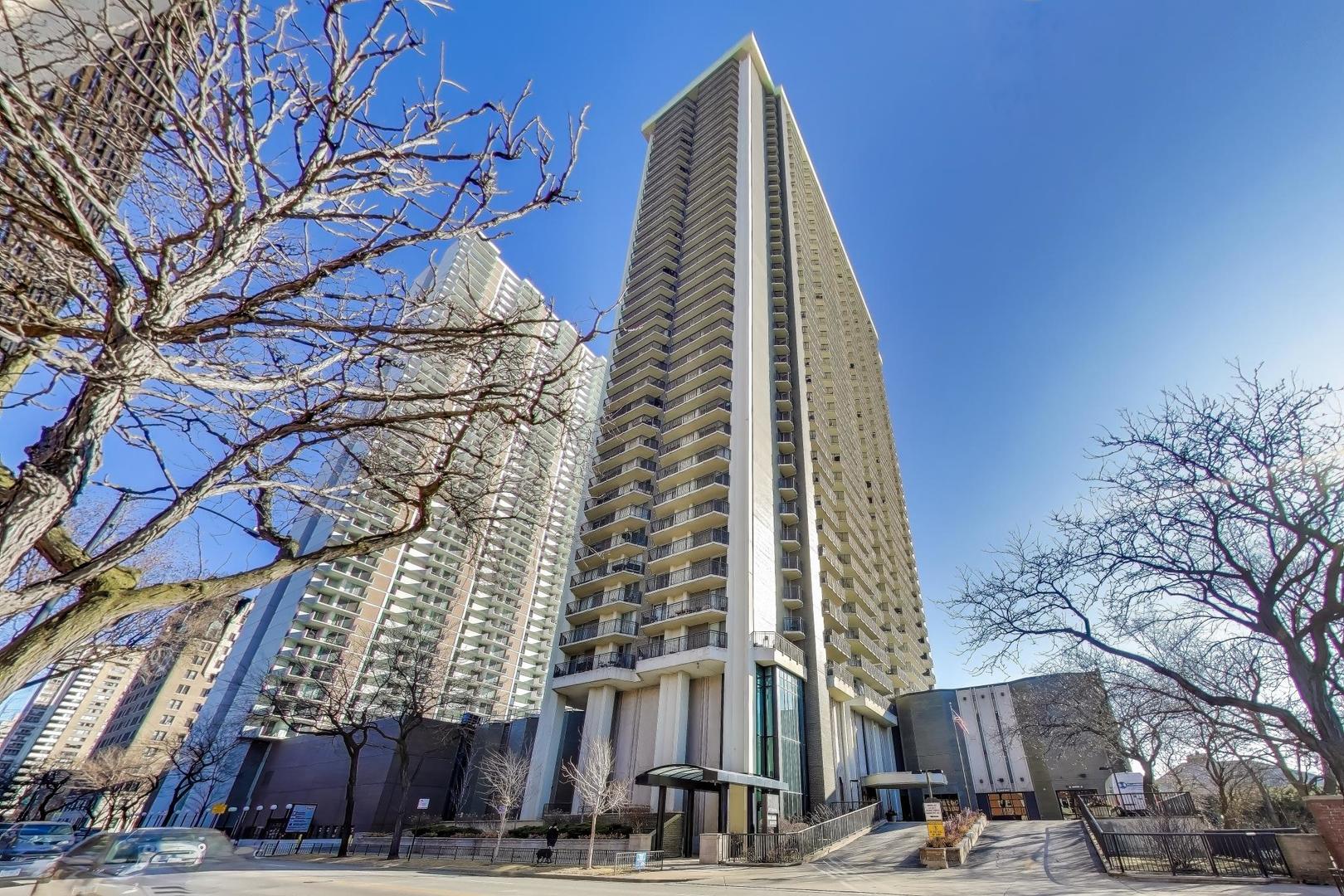 6007 North Sheridan Road, Unit 16F Chicago, IL 60660 - Photo 1 of 41