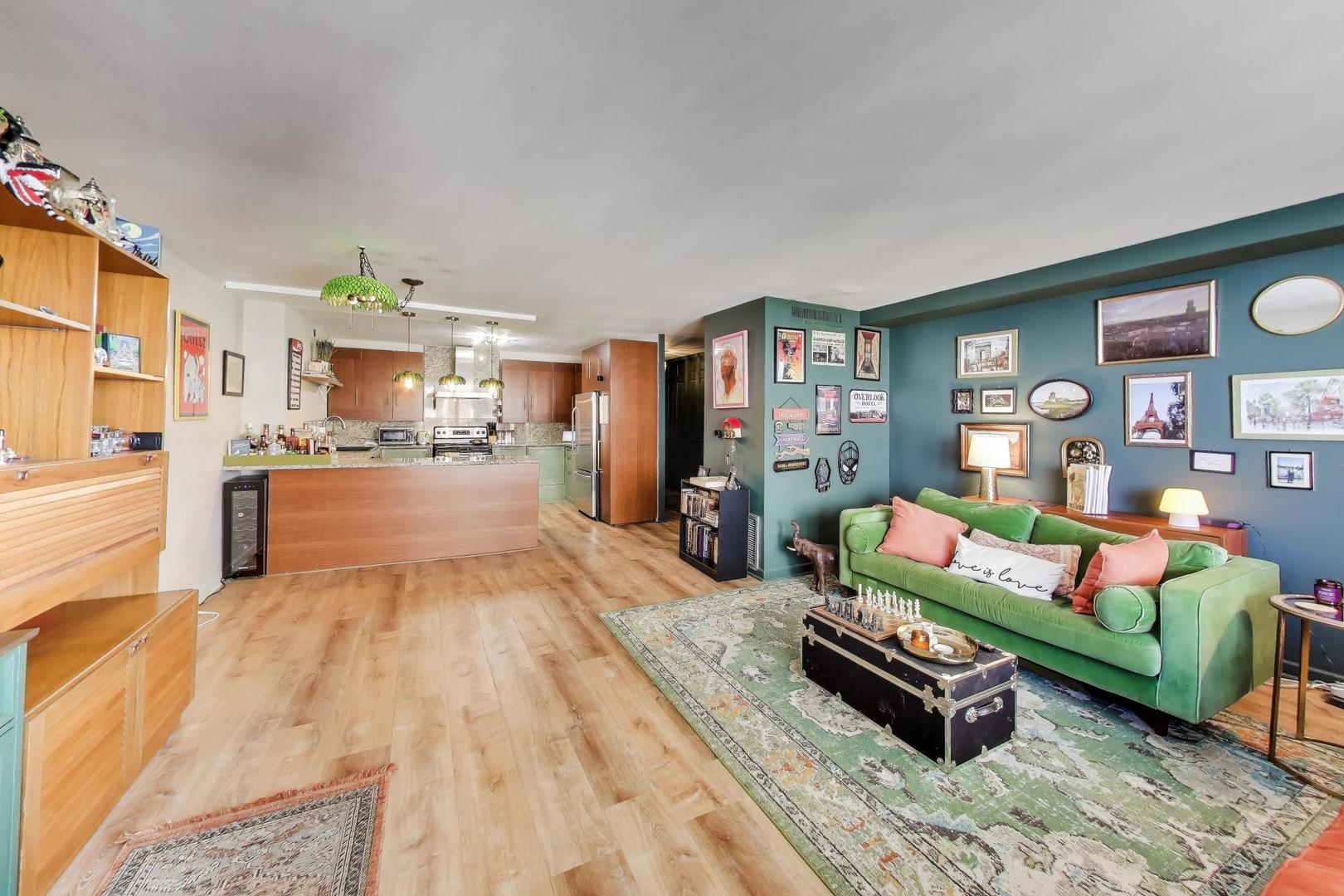 6007 North Sheridan Road, Unit 16F Chicago, IL 60660 - Photo 11 of 41