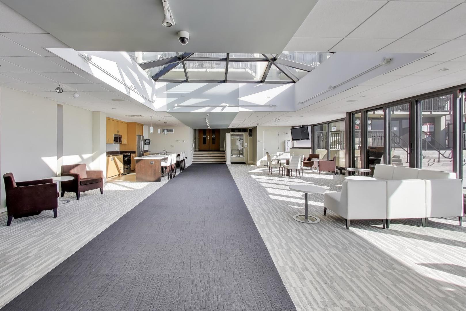 6007 North Sheridan Road, Unit 16F Chicago, IL 60660 - Photo 27 of 41