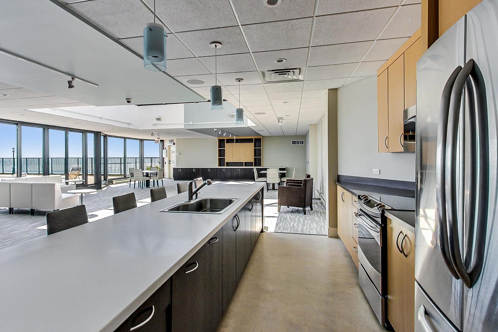 6007 North Sheridan Road, Unit 16F Chicago, IL 60660 - Photo 31 of 41