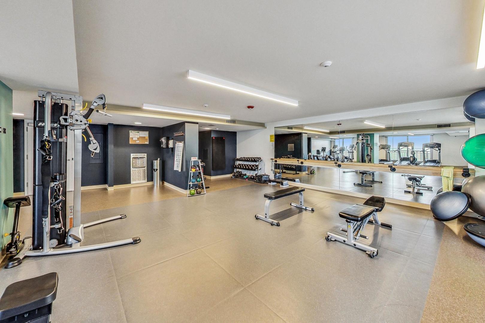 6007 North Sheridan Road, Unit 16F Chicago, IL 60660 - Photo 36 of 41