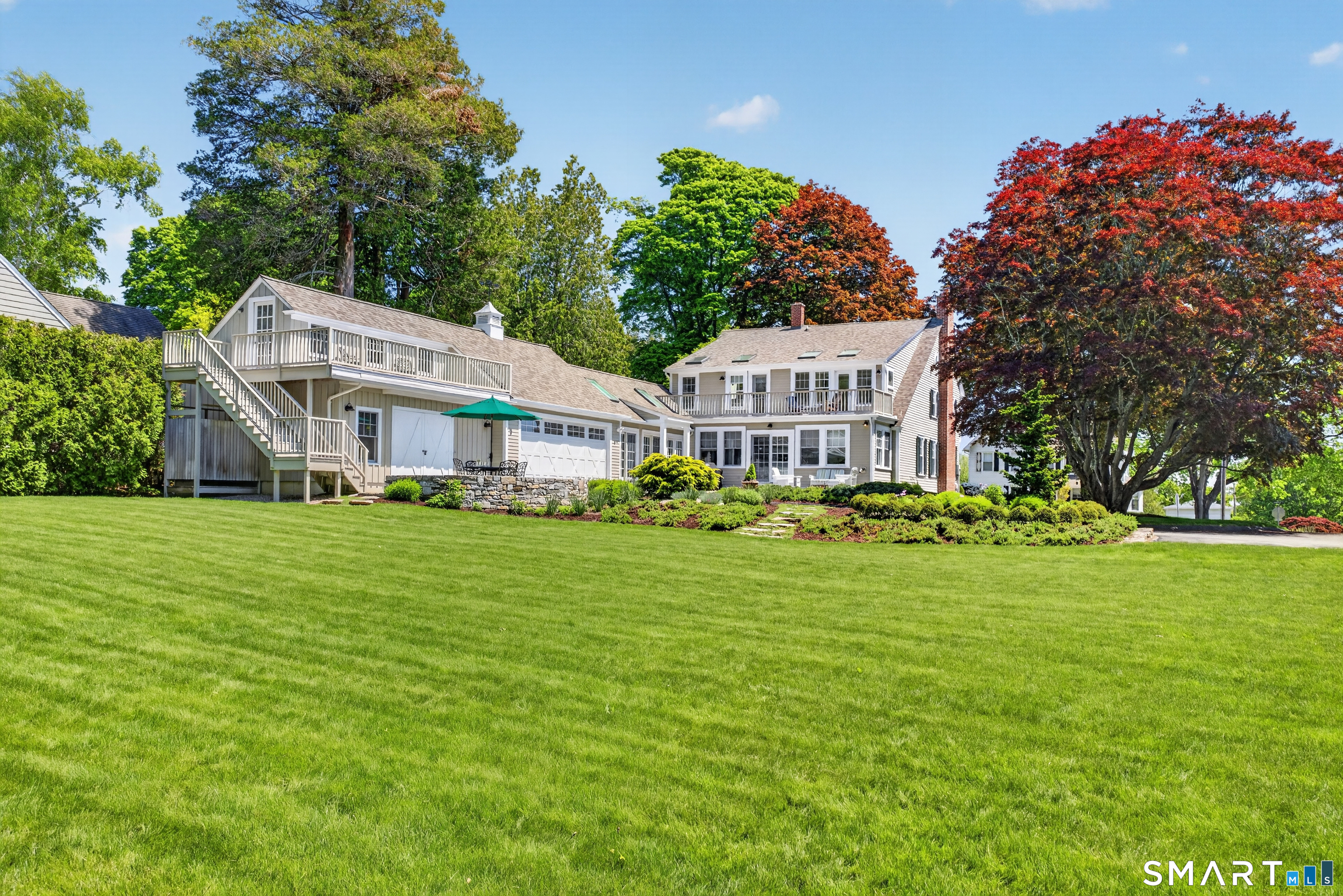 10 Prospect Street Groton, CT 06355 - Photo 20 of 40 a front view of a house with a garden