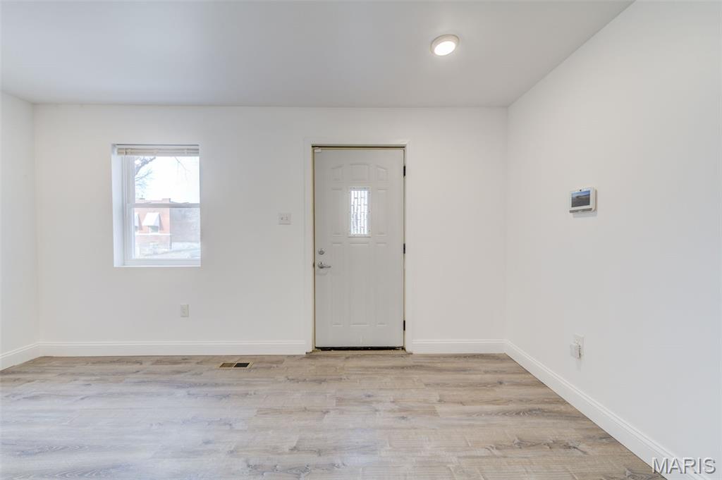 7610 Vermont Avenue St. Louis, MO 63111 - Photo 6 of 28