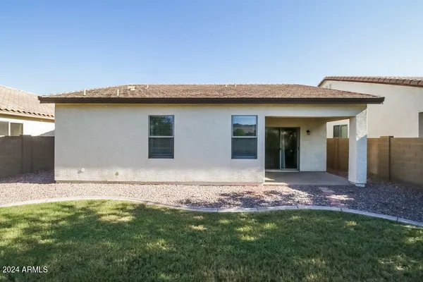 $1,930 | 2331 West St Catherine Avenue, Phoenix, AZ 85041