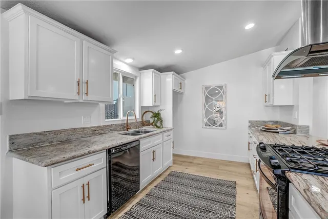 $1,049,900 | 4122 West Kent Avenue, Santa Ana, CA 92704