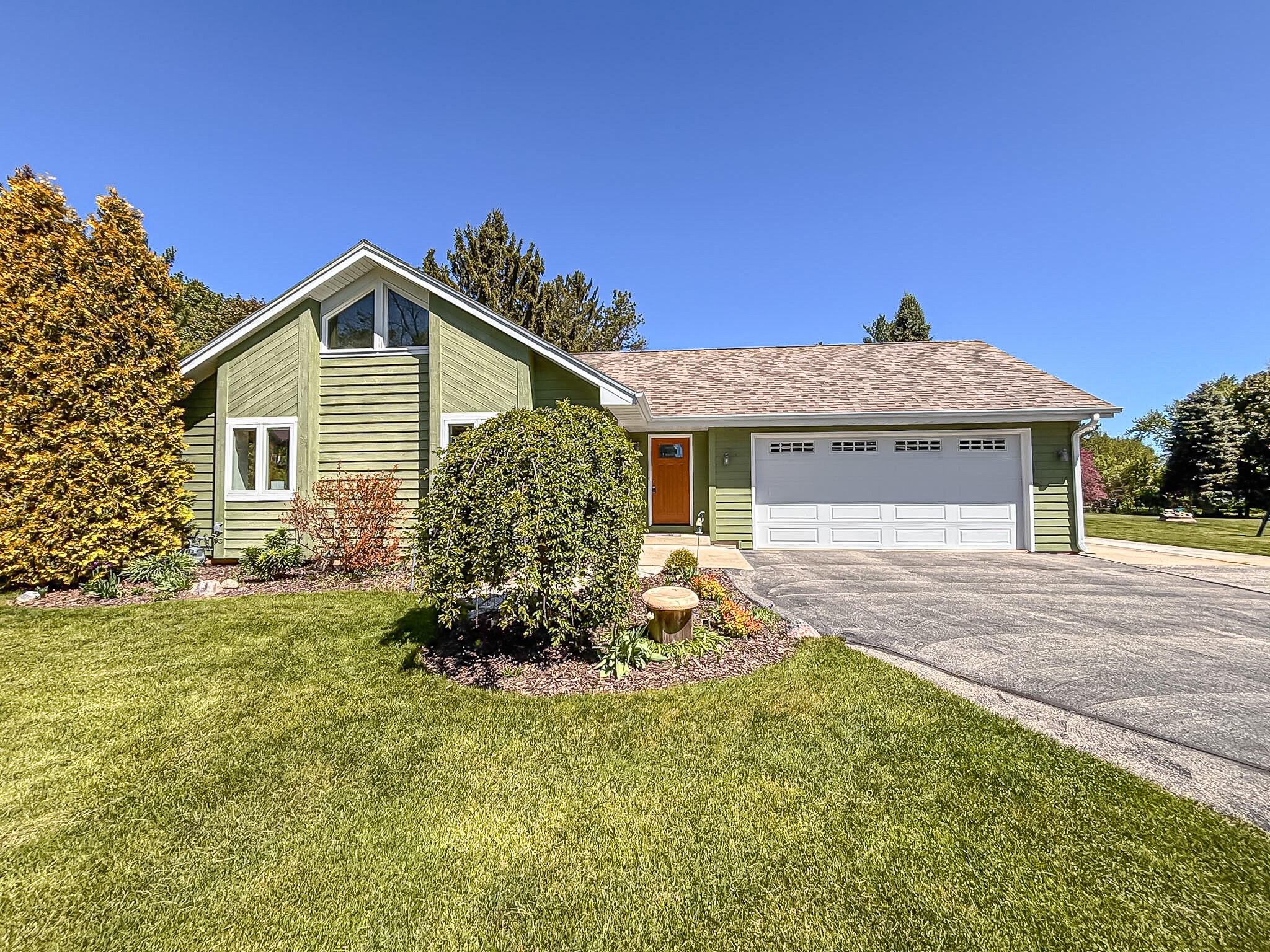 S50W30750 Walnut Street Genesee, WI 53149 - Photo 2 of 43 Exterior