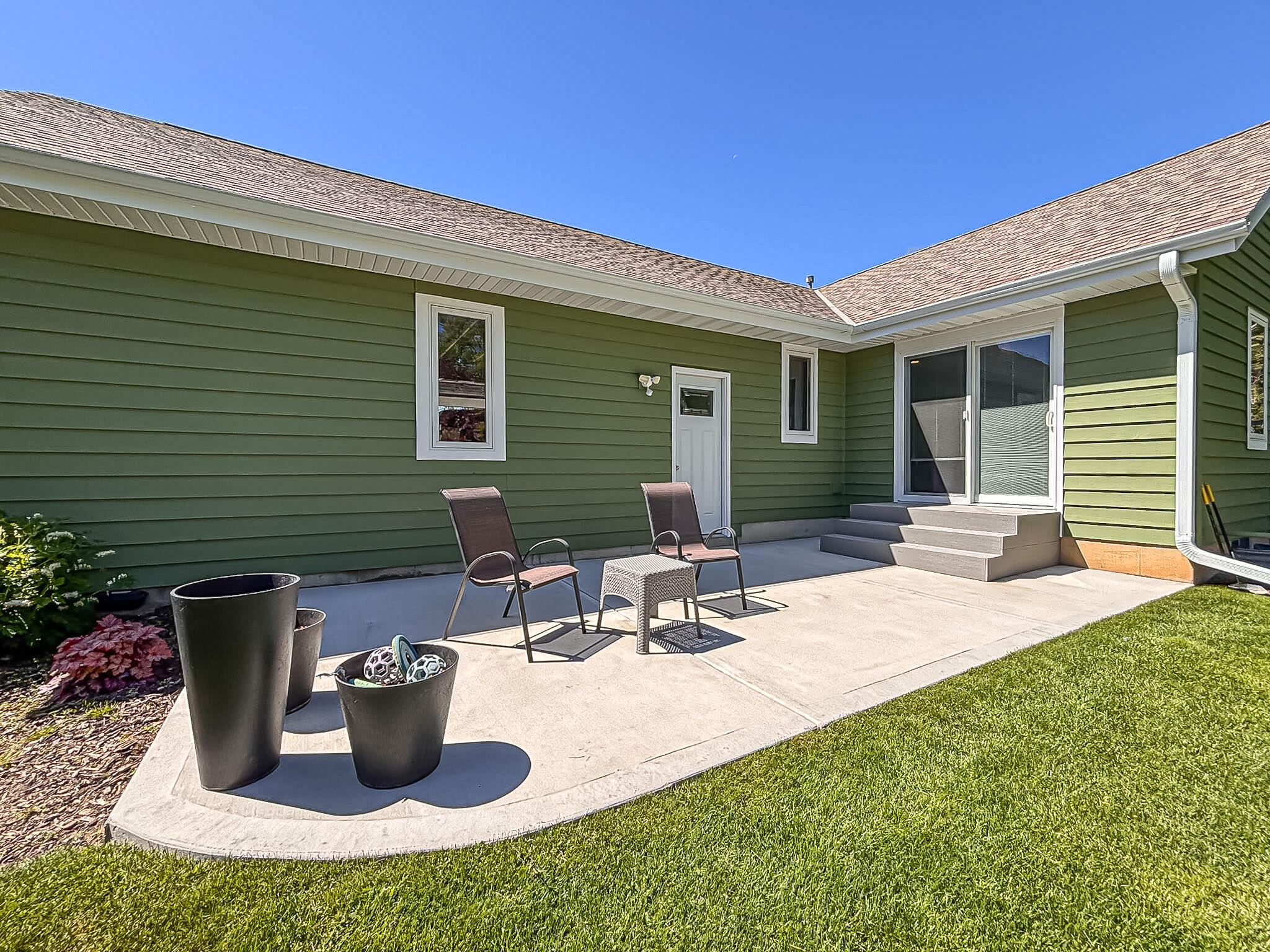 S50W30750 Walnut Street Genesee, WI 53149 - Photo 31 of 43 Back Patio