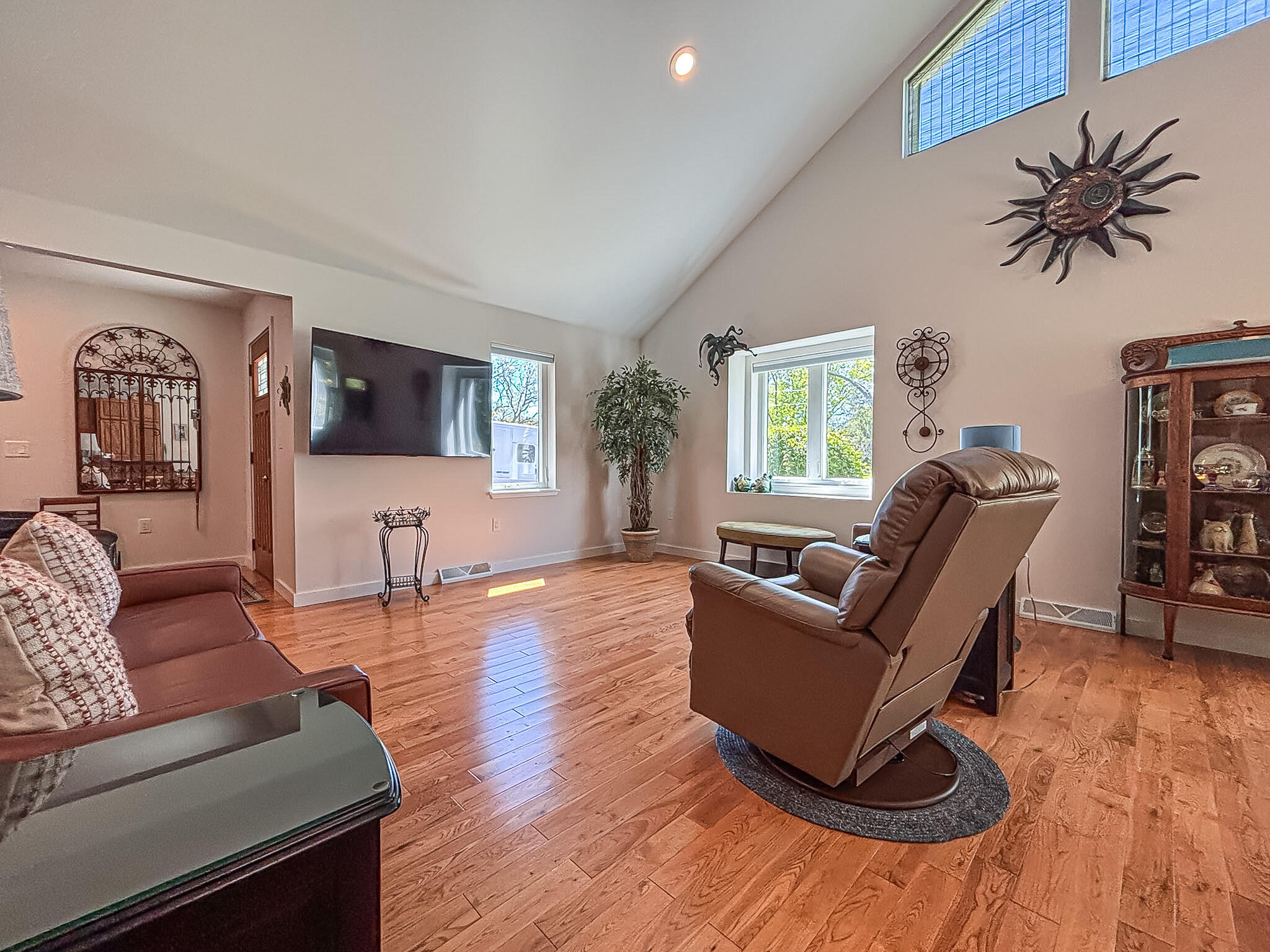 S50W30750 Walnut Street Genesee, WI 53149 - Photo 8 of 43 Great Room