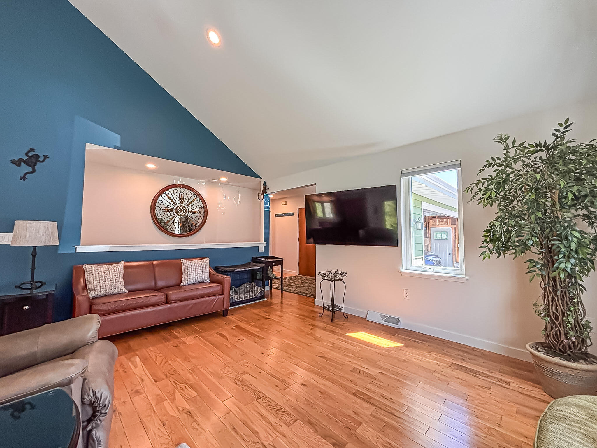 S50W30750 Walnut Street Genesee, WI 53149 - Photo 9 of 43 Great Room