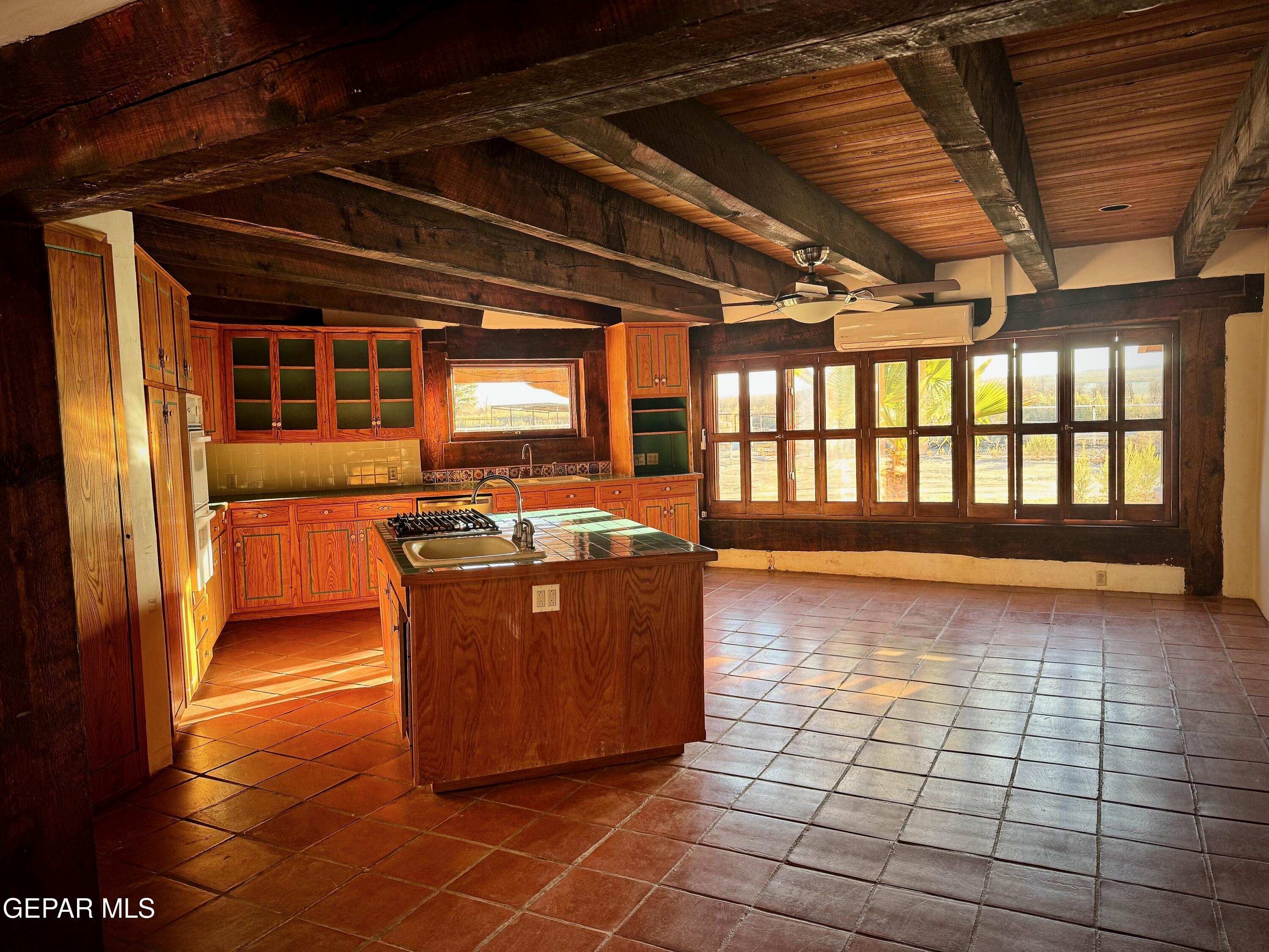 1095 Little Road Anthony, NM 88021 - Photo 5 of 30 a view of a living room with furniture