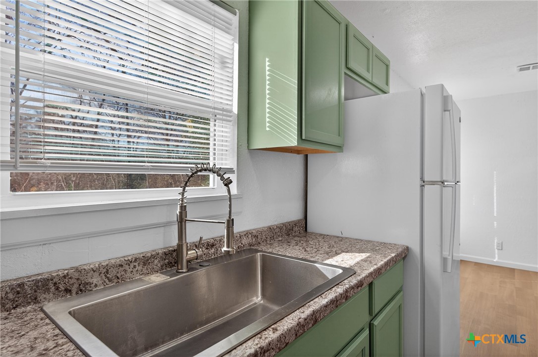 509 Cardinal Avenue Killeen, TX 76541 - Photo 13 of 30