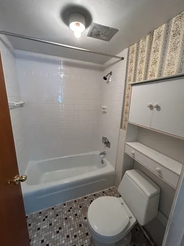 $1,900 | 9 Ryder Street, Unit 21, Arlington, MA 02476