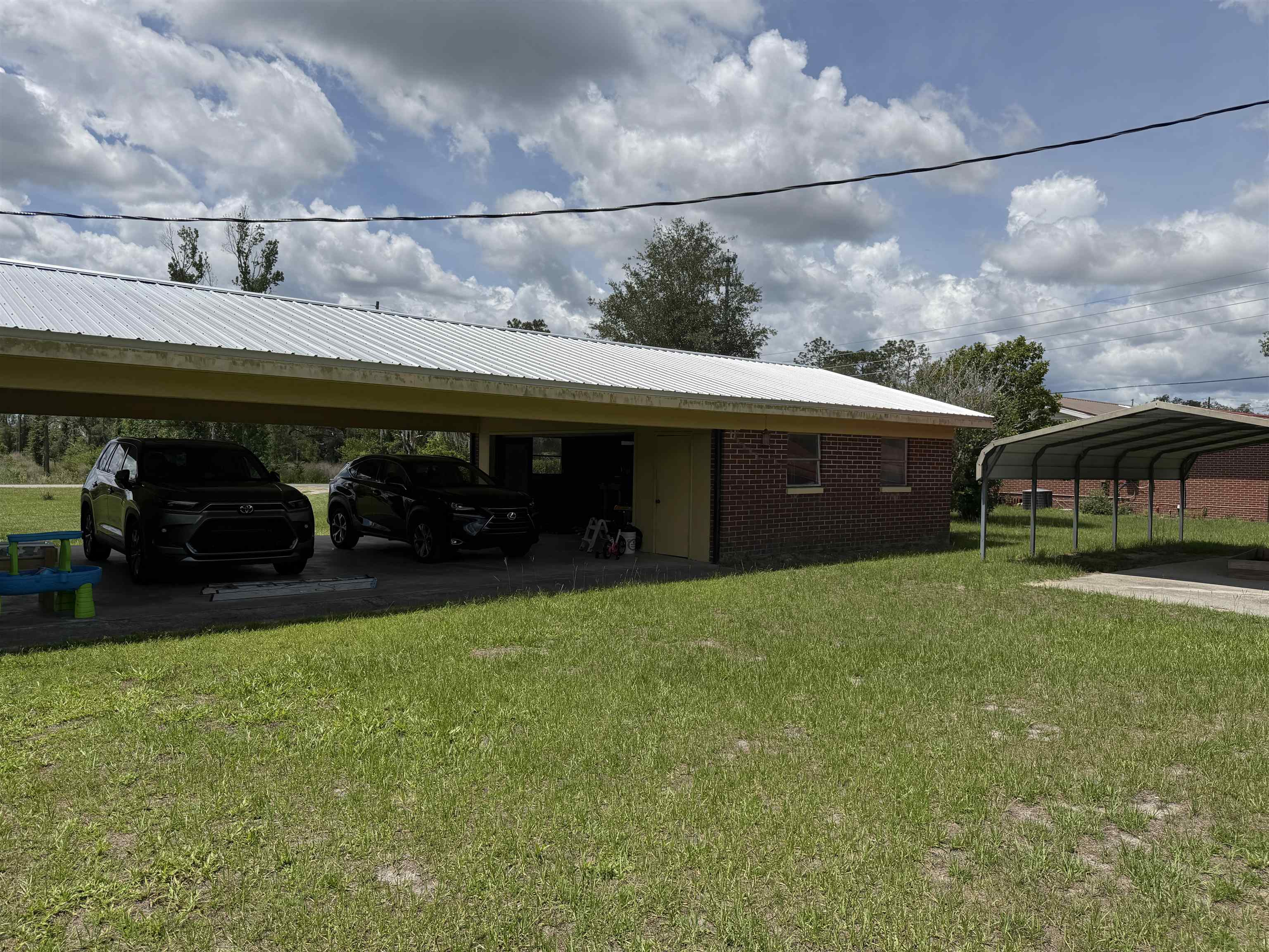 507 Plantation Road Perry, FL 32348 - Photo 2 of 20