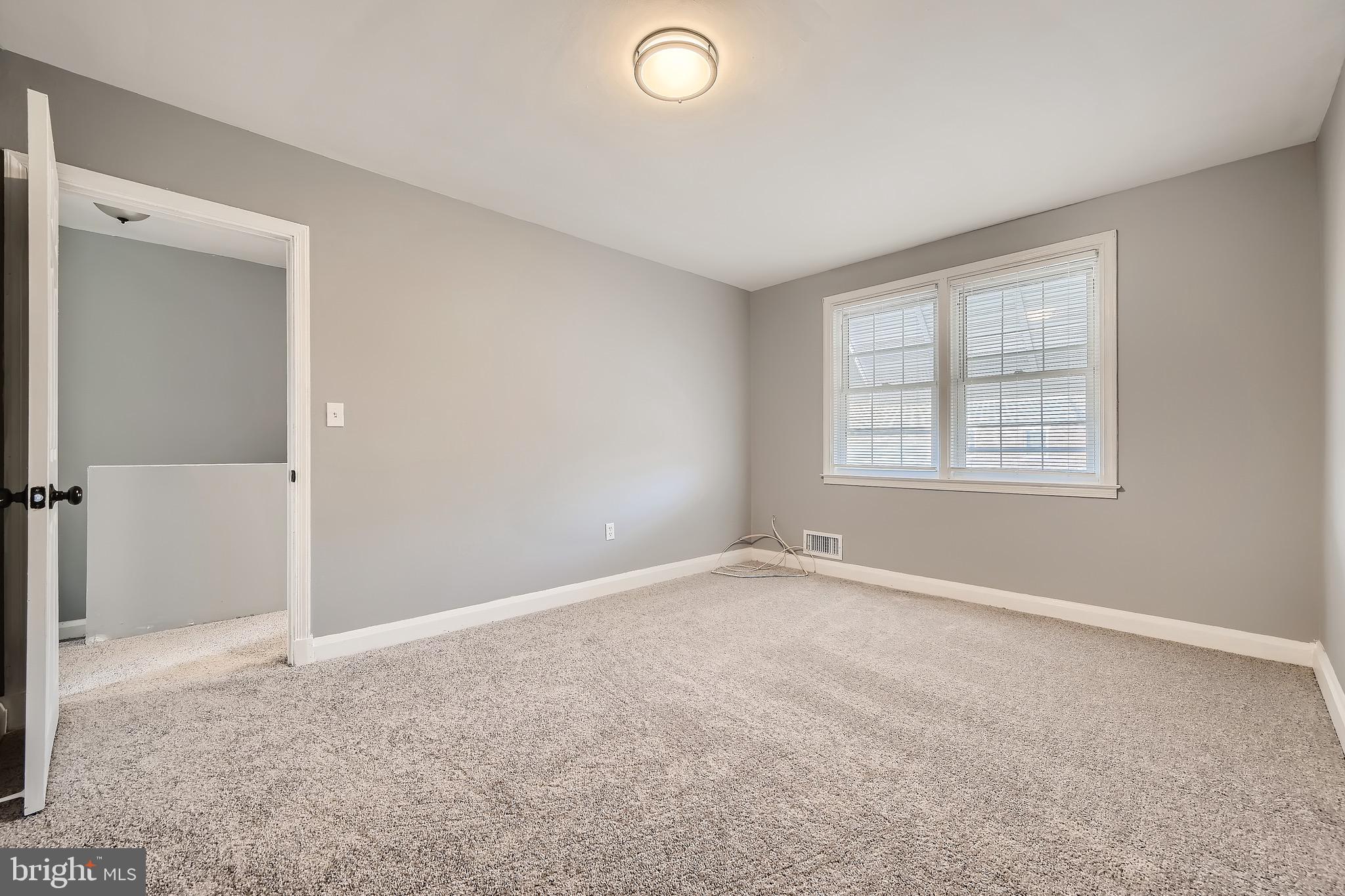 375 Marydell Road Baltimore, MD 21229 - Photo 15 of 28 Gallery Image 15