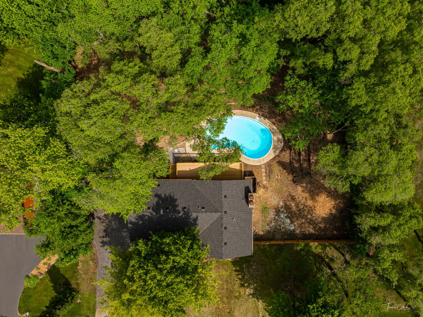 9704 Captains Drive Algonquin, IL 60102 - Photo 25 of 35 an aerial view of a house with a yard and large trees