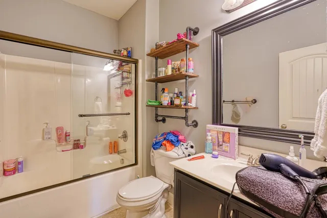 $449,900 | 921 Benchmark Drive, Wellford, SC 29385